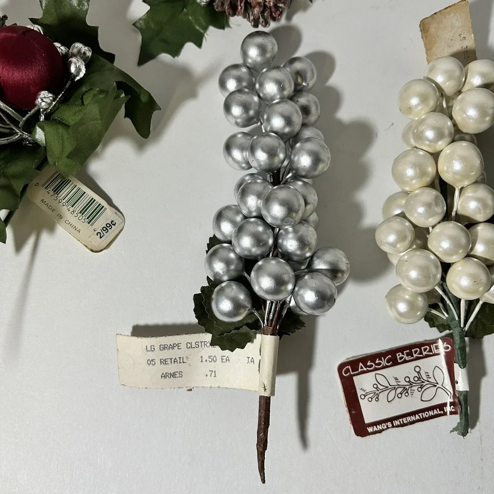 Lot of 8 Vintage Christmas Floral Stems Michaels Decor‎ Winter Holiday Greenery